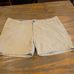 Classic Men's Beige Flat Front Shorts